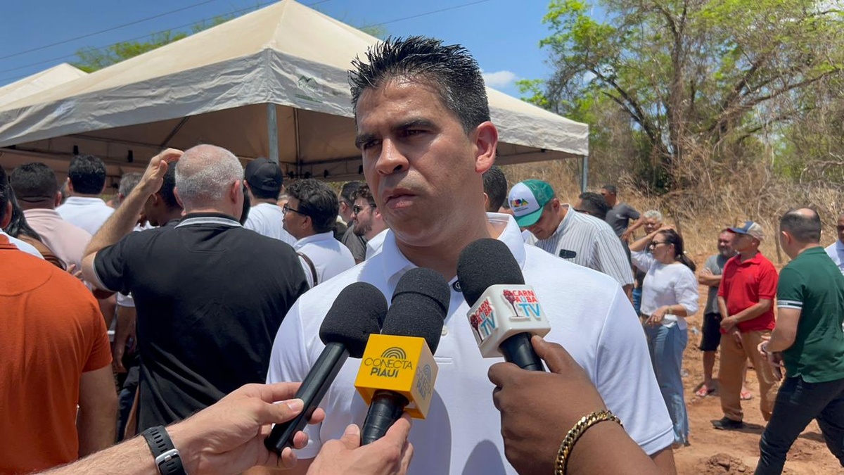 Rafael Fonteles entrega obras e impulsiona mobilidade em Altos e Alto Longá