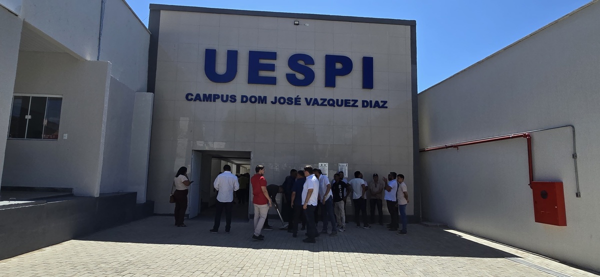 Rafael Fonteles inaugura obras e anuncia novos investimentos em Bom Jesus