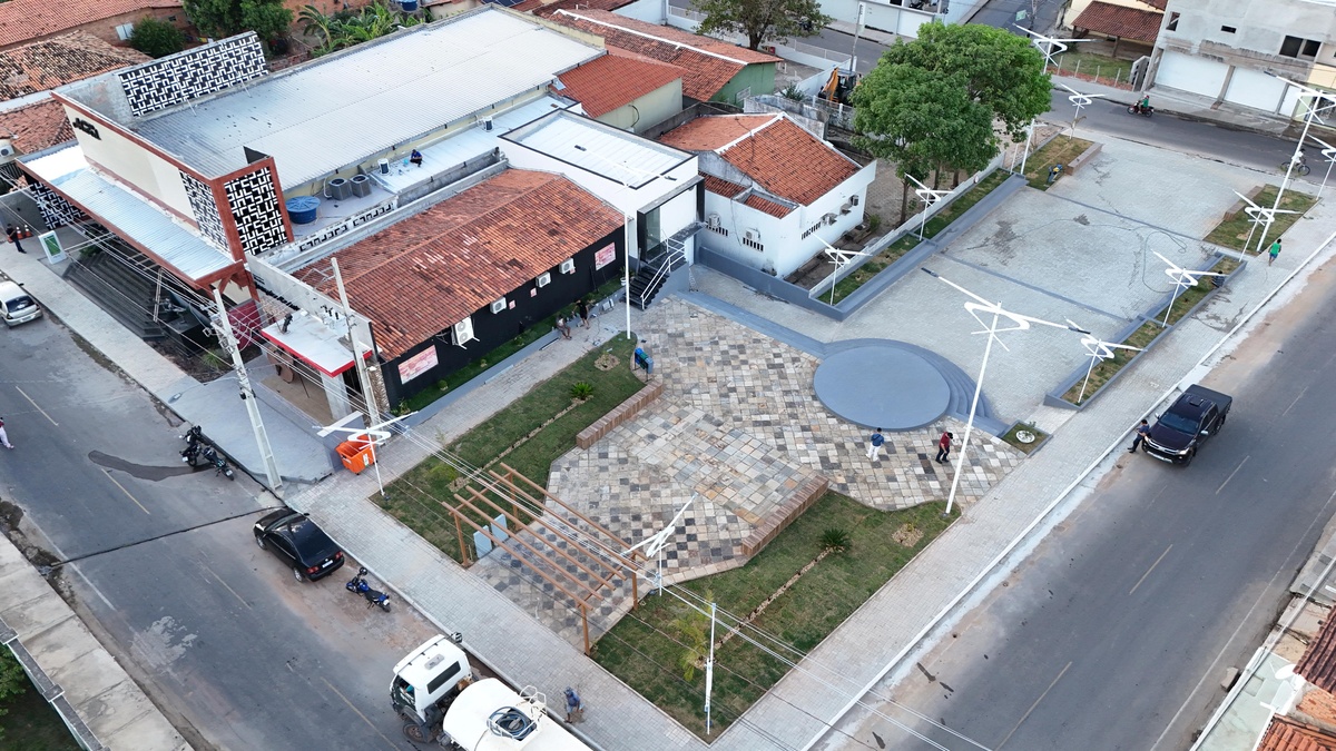 Rafael Fonteles inaugura obras e anuncia novos investimentos em Bom Jesus