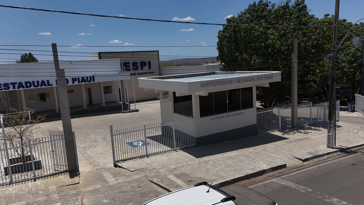 Rafael Fonteles inaugura obras e anuncia novos investimentos em Bom Jesus