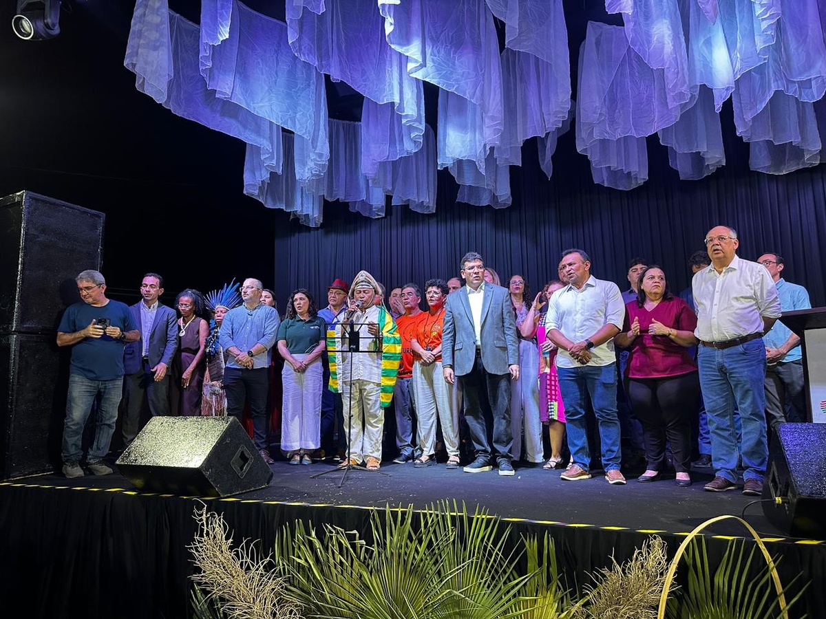 Rafael visita Feira da Agricultura e reafirma investimento de R$ 1 bi no setor
