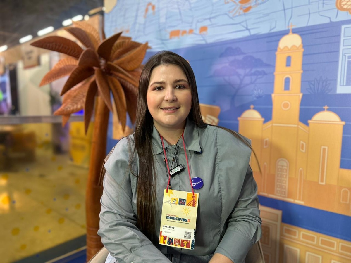 Secretária de Piracuruca fala sobre turismo e cultura na Feira dos Muncípios