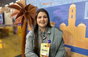 Secretária de Piracuruca fala sobre turismo e cultura na Feira dos Muncípios (Foto: Conecta Piauí)