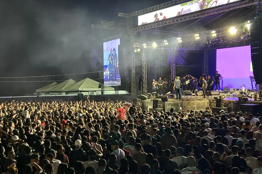 Segundo dia da ExpoAG agita Alvorada do Gurguéia com show de Natanzinho Lima