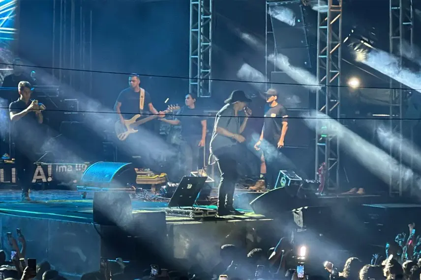 Segundo dia da ExpoAG agita Alvorada do Gurguéia com show de Natanzinho Lima