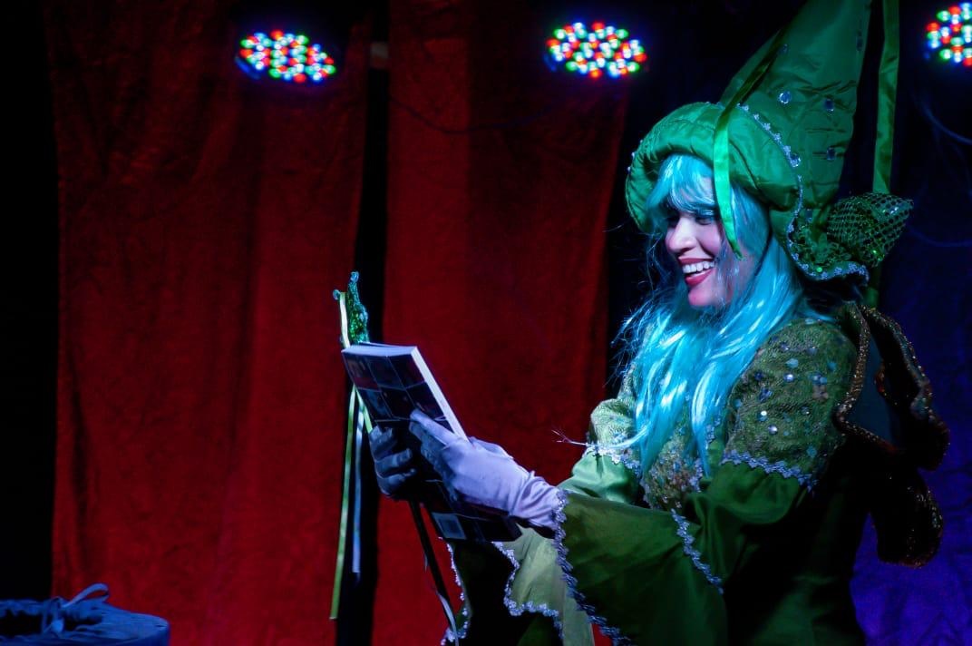 Teatro Torquato Neto apresenta “O Diário da Bruxa” neste domingo (5)