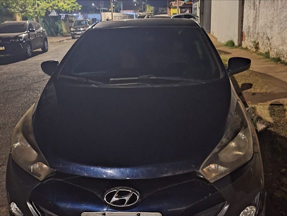 Trio com passagens são presos após perseguição policial em Miguel Alves