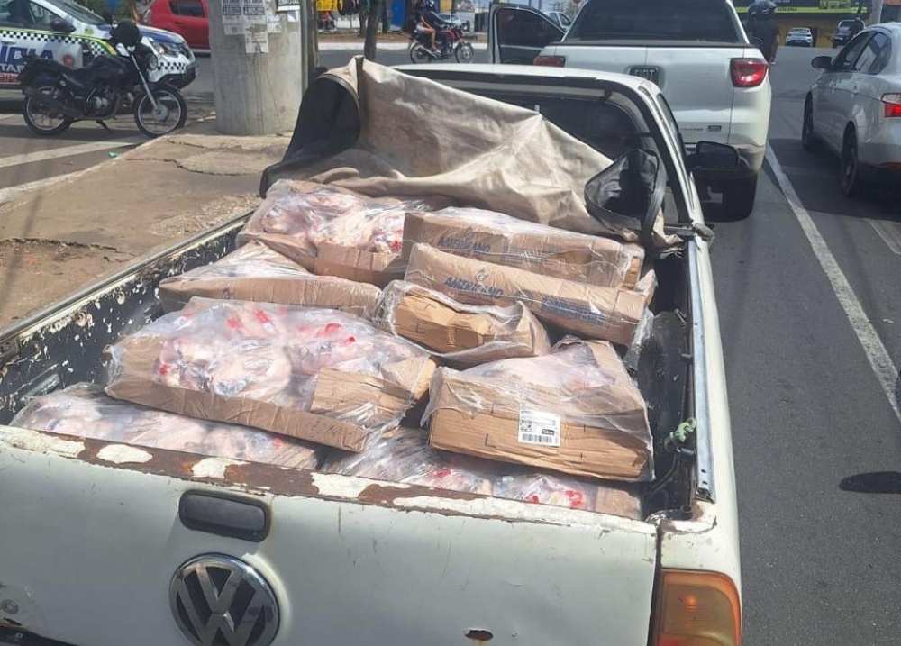 Trio é preso por furto de carga de 405 kg de frango na zona Leste de Teresina