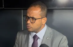 Enzo Samuel avalia gestão em 2025: 'lavar roupa suja não interessa ao teresinense'