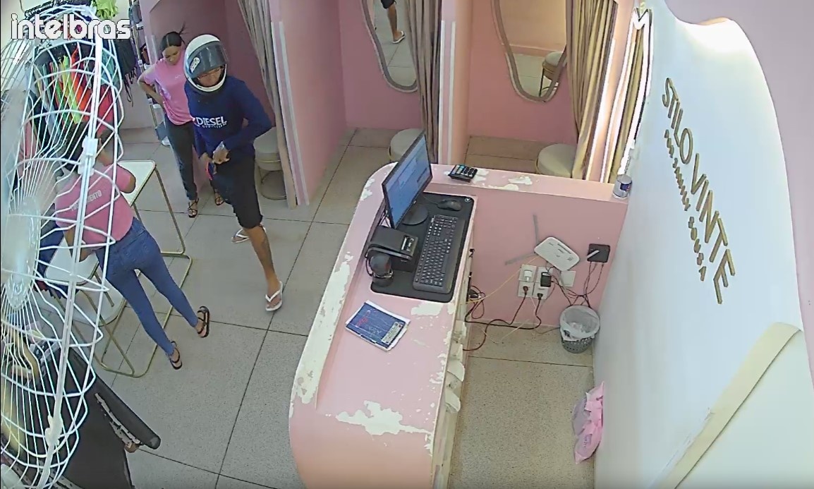 Vídeo flagra ação de bandido na loja Stilo Vinte, unidade da zona Sul de Teresina