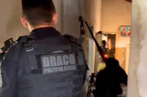 Vídeo mostra o momento que criminoso morre em confronto durante operação no Piauí (Foto: Reprodução)