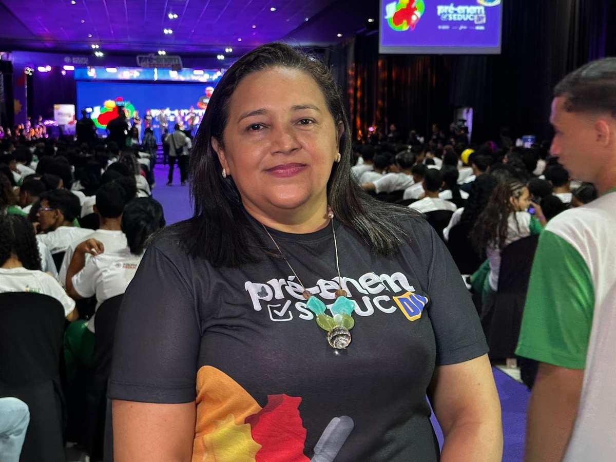 Alexandra Pinheiro, supervisora do Canal Educação da 18ª GRE