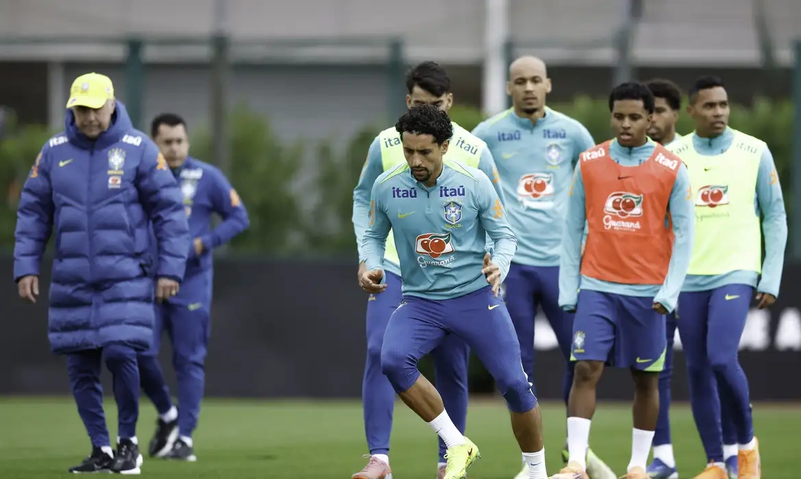 Ancelotti comanda primeiro treino com todos os convocados para os amistosos contra o Senegal e a Tunísia