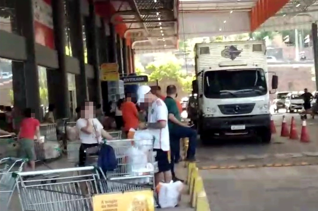 Assalto provoca pânico e desespero no Atacadão da zona Norte de Teresina