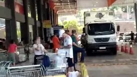 Assalto provoca pânico e desespero no Atacadão da zona Norte de Teresina (Foto: Reprodução)