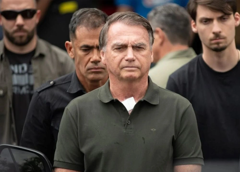 Bolsonaro é preso preventivamente pela PF