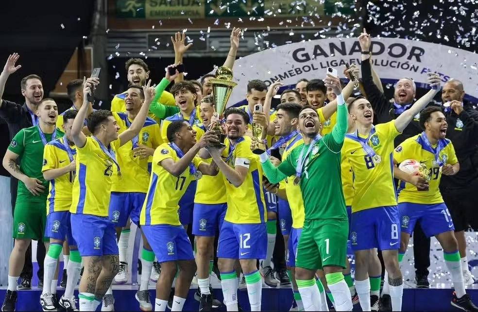 Brasil comemora título em cima da Venezuela