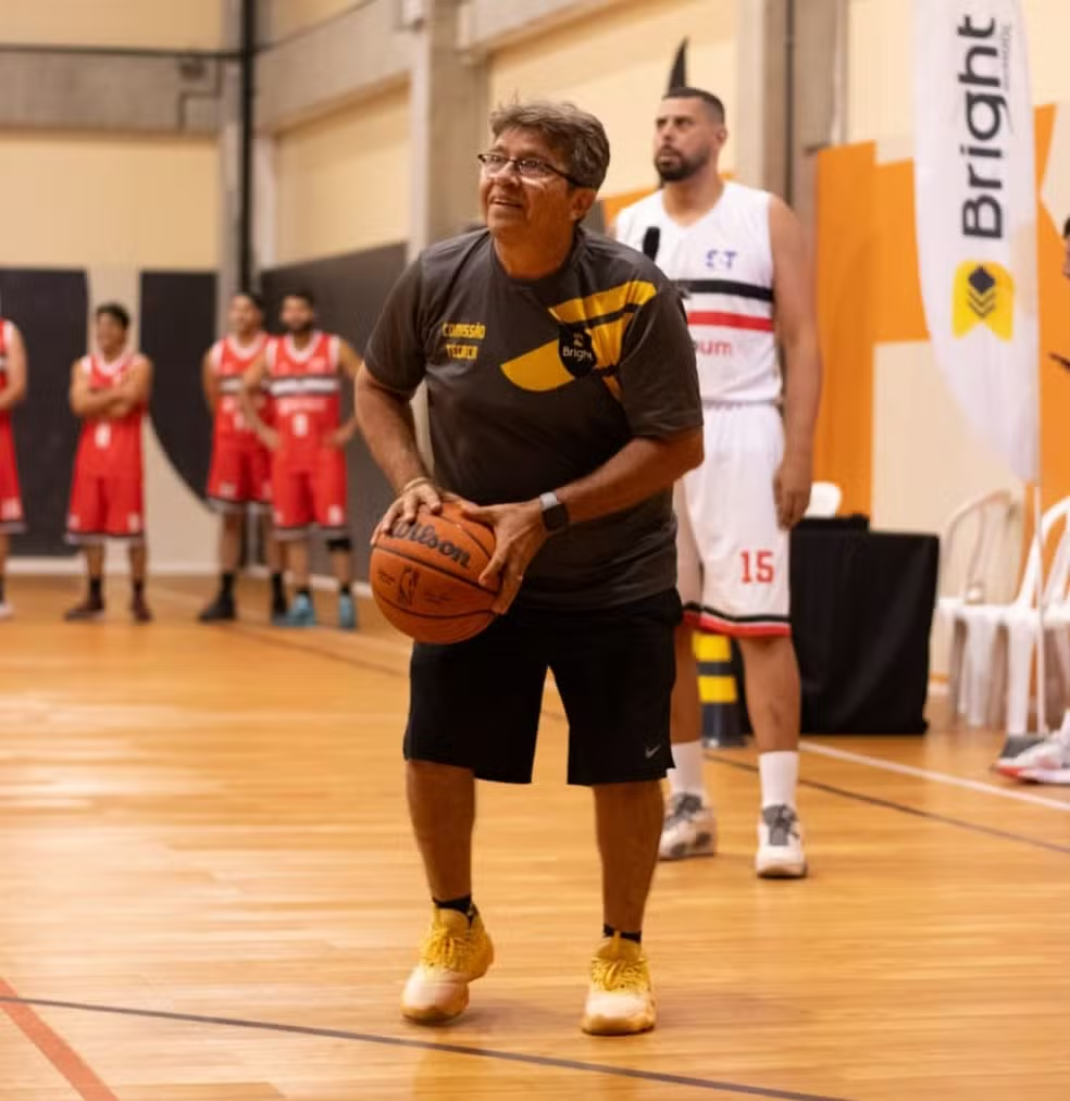Carlos Cavalcante, técnico do River-PI basquete