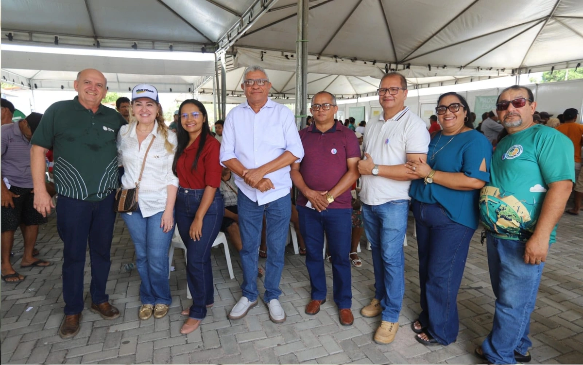 Carreta do SENAR leva serviços de saúde a Manoel Emídio