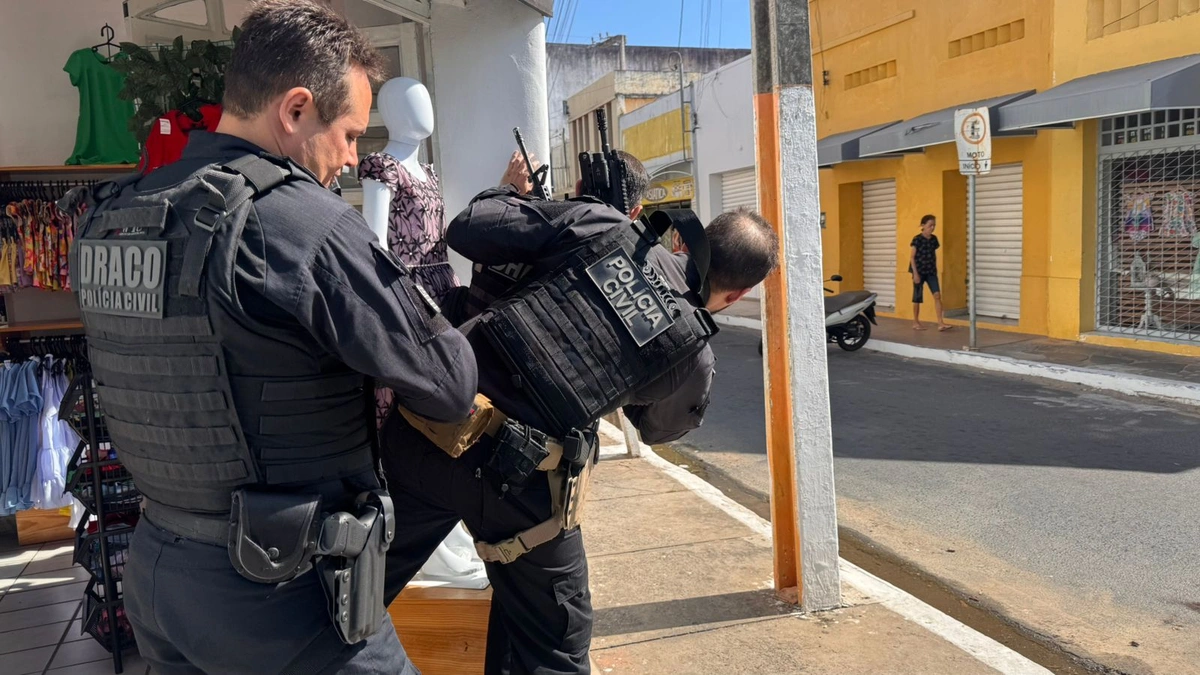 Casal é preso por envolvimento em duplo homicídio ligado a facções em Luís Correia