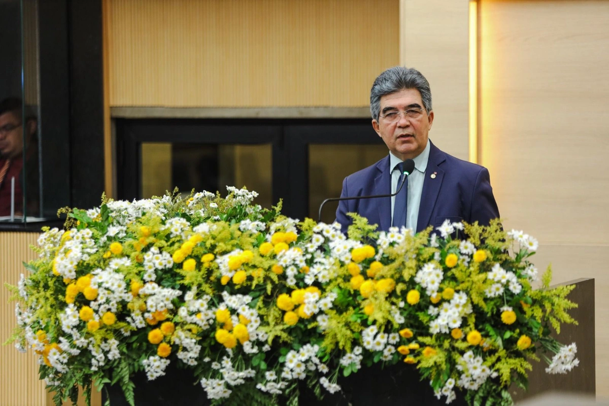 Deputado Limma alerta para influência do crime organizado na democracia brasileira