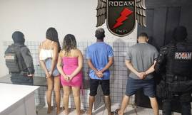 Dupla é presa e adolescente são apreendidos com drogas na zona Sul de Teresina (Foto: Divulgação/PMPI)