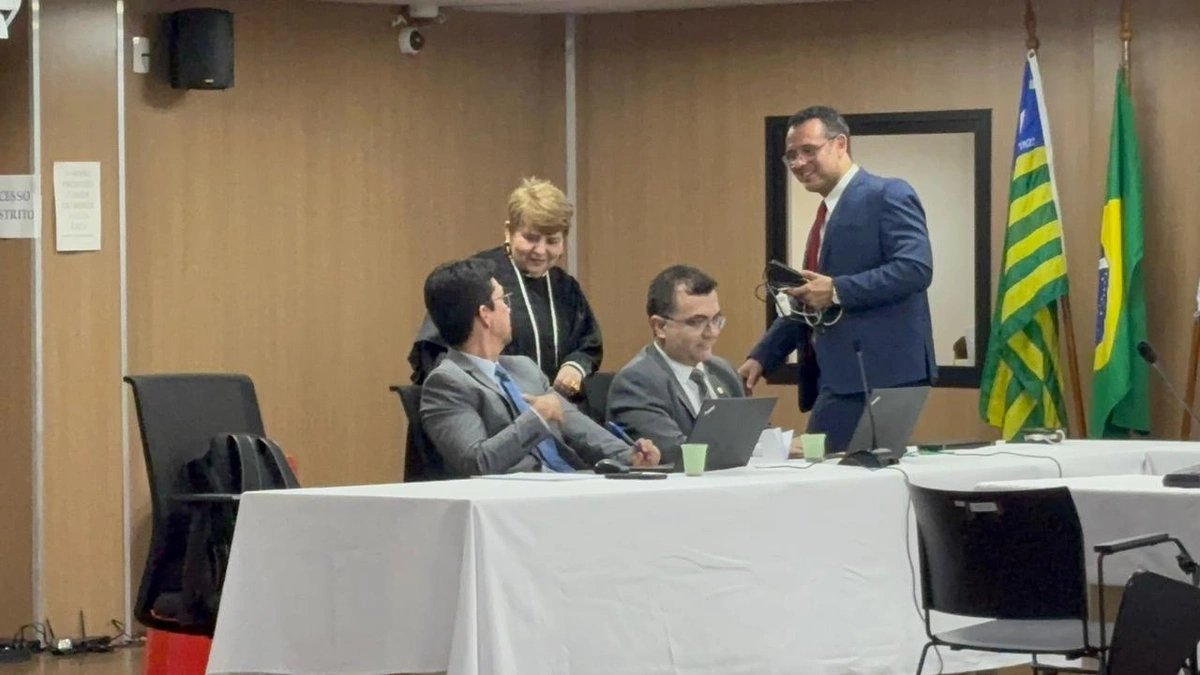 Em 2º dia de audiência, defesa de Tatiana Medeiros insiste em nulidade de provas