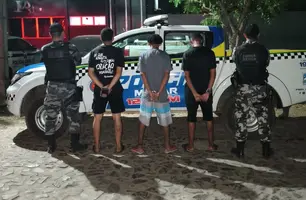 Em Piripiri, polícia apreende adolescentes com drogas em ponto de tráfico (Foto: Reprodução)