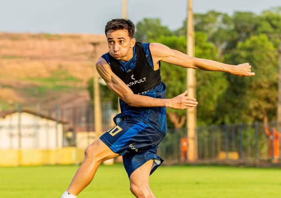 Esquerdinha, meia do Atlético-PI — Foto: Lucas Batista