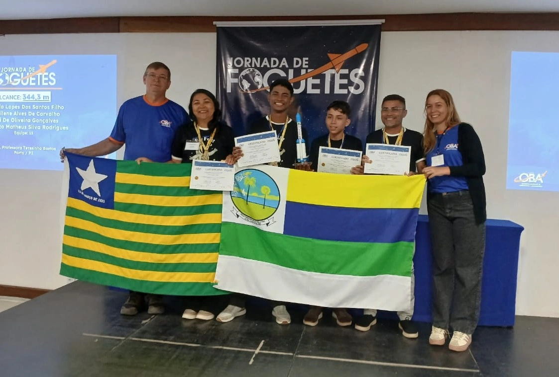 Estudantes de Porto conquistam medalha de ouro na 80ª Jornada de Foguetes no RJ
