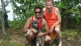 Everaldo Gregório de Souza, 60 anos, e seu companheiro, o norte-americano Thomas Stephen Lydon, 65 anos (Foto: Reprodução)