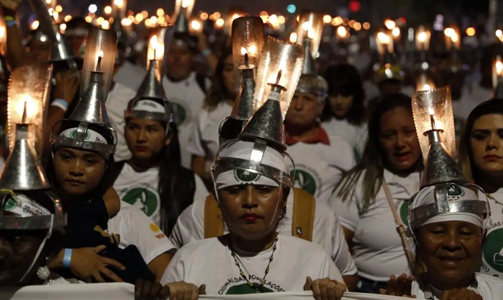 Extrativistas marcham na COP por reconhecimento na proteção florestal
