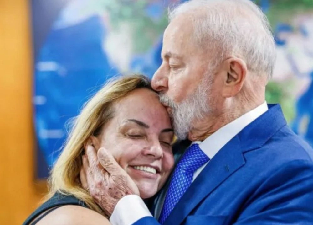 Filha mais velha de Lula é atendida em hospital no RJ após mal-estar no peito