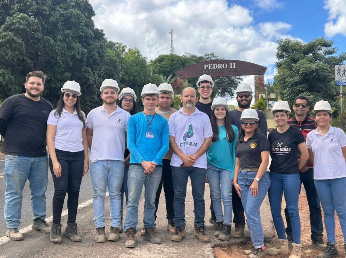 Geólogo piauiense é selecionado para redigir o Guia Internacional da Opala