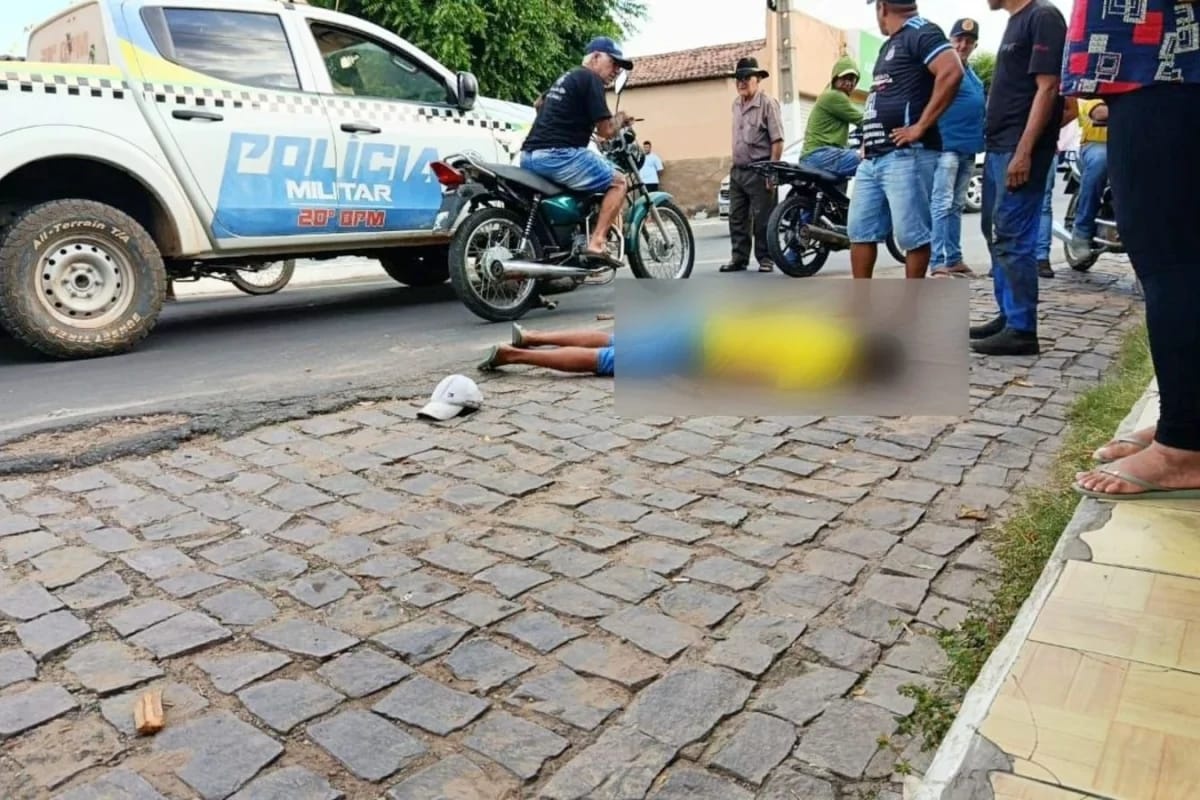 Homem é agredido com cadeirada e pauladas após discussão em Simões