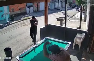 Homem é executado a tiros no bar do próprio irmão em São Paulo (Foto: Reprodução)
