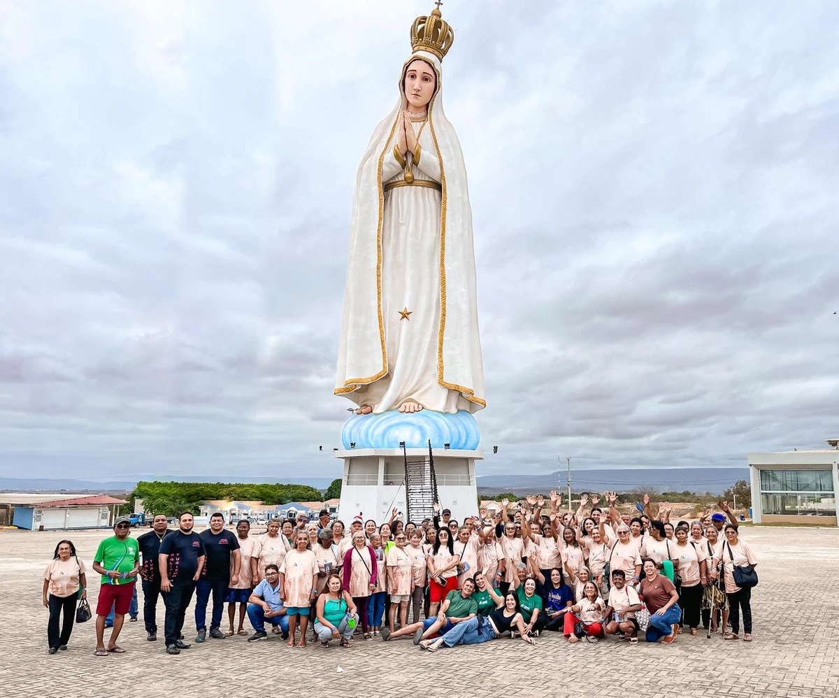 Idosos de Demerval Lobão participam de romaria rumo a Juazeiro e Canindé