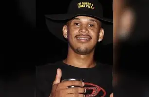 Jovem é assassinado com tiros na cabeça em frente a lanchonete em Água Branca (Foto: Reprodução)