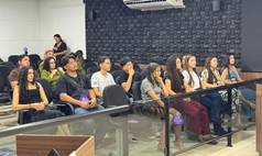 Jovens de Oeiras participam do Parlamento Jovem e vivenciam rotina legislativa