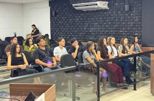 Jovens de Oeiras participam do Parlamento Jovem e vivenciam rotina legislativa (Foto: Reprodução)