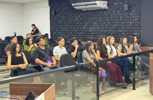 Jovens de Oeiras participam do Parlamento Jovem e vivenciam rotina legislativa (Foto: Reprodução)