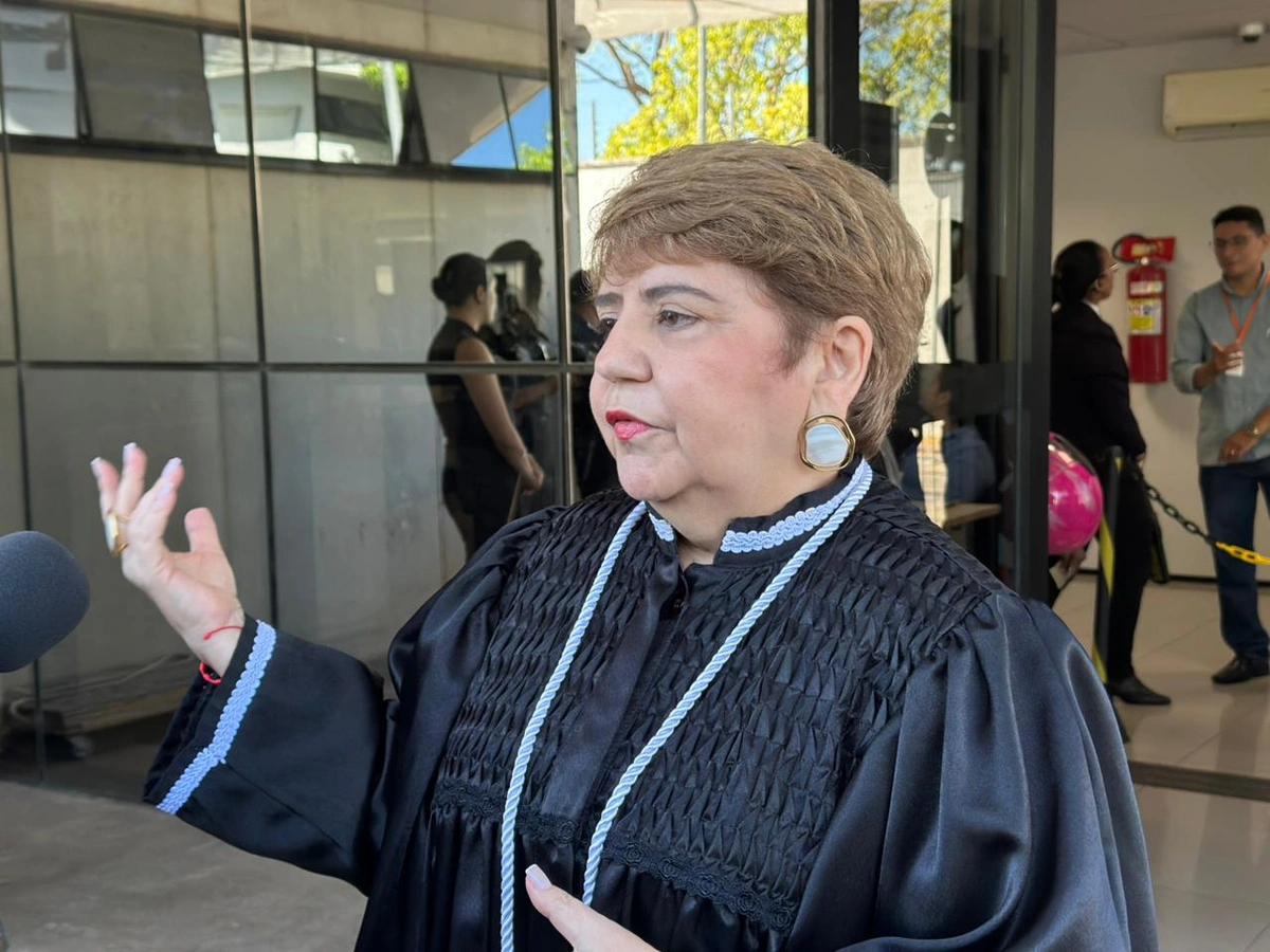 Juíza Júnia Maria Feitosa