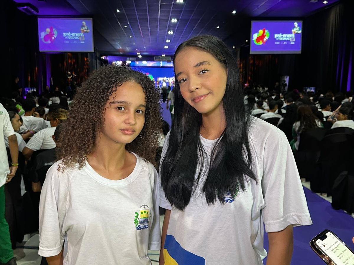 Maria Luísa e Poliana Macedo, estudantes do 1º ano da rede estadual