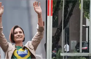 Michelle visita Bolsonaro na PF após autorização e clima tenso em Brasília (Foto: Reuters/Amanda Perobelli e Conecta Piauí)