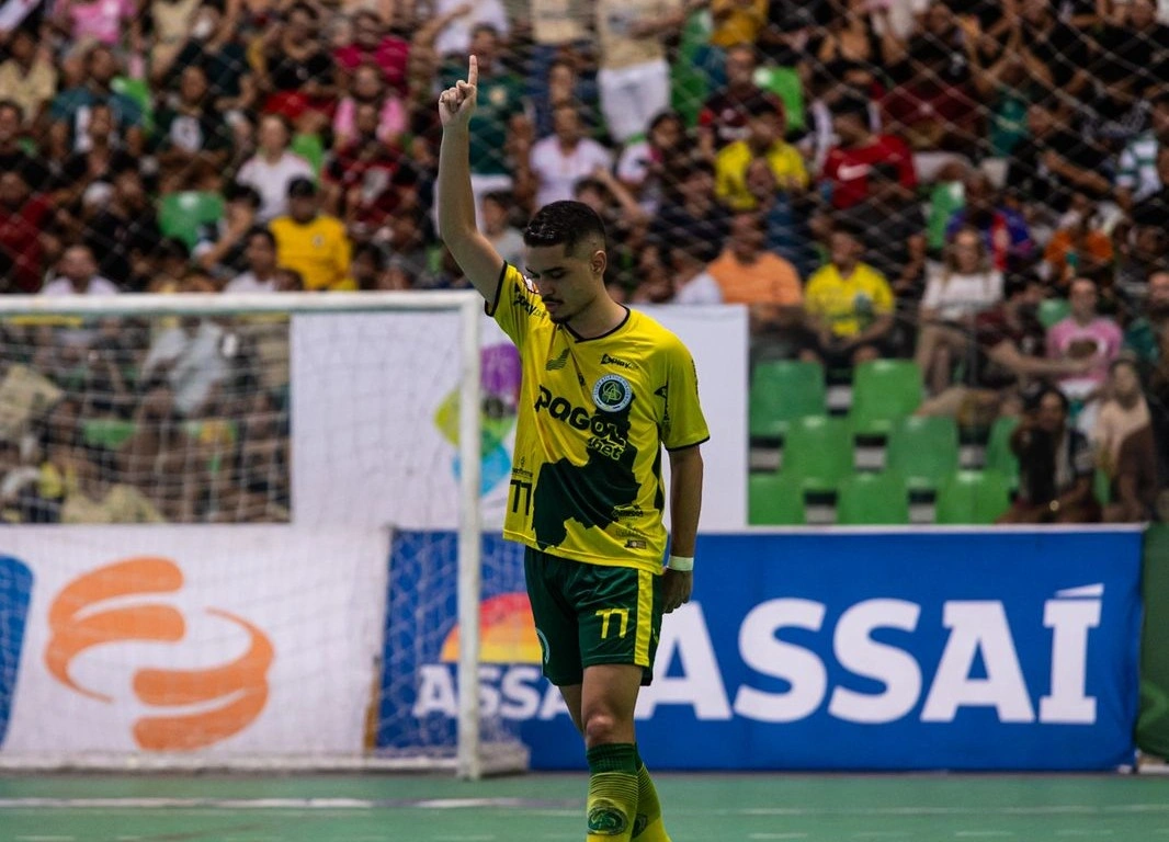 Nardinho é artilheiro do CAP no Brasileiro, com 8 gols