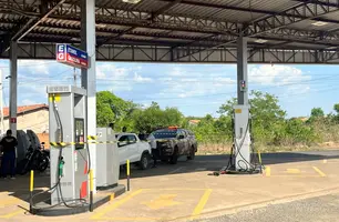 Operação fecha posto em Demerval Lobão por suspeita de ligação com o PCC (Foto: Conecta Piauí)