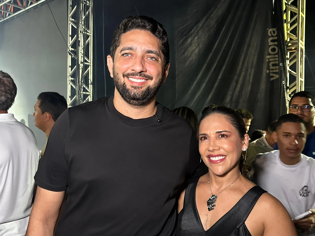 Pablo agita noite da sofrência e reúne mais de 15 mil pessoas no Festeja Parnarama