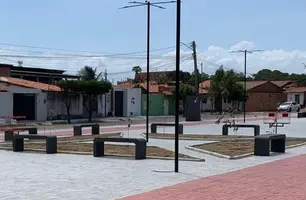 Parnaíba ganha nova quadra poliesportiva e praça construídas pelo OPA (Foto: Reprodução)