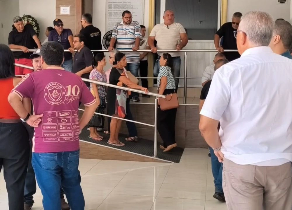 Parnaíba se despede do vice-prefeito Darlan Barros com comoção e homenagens