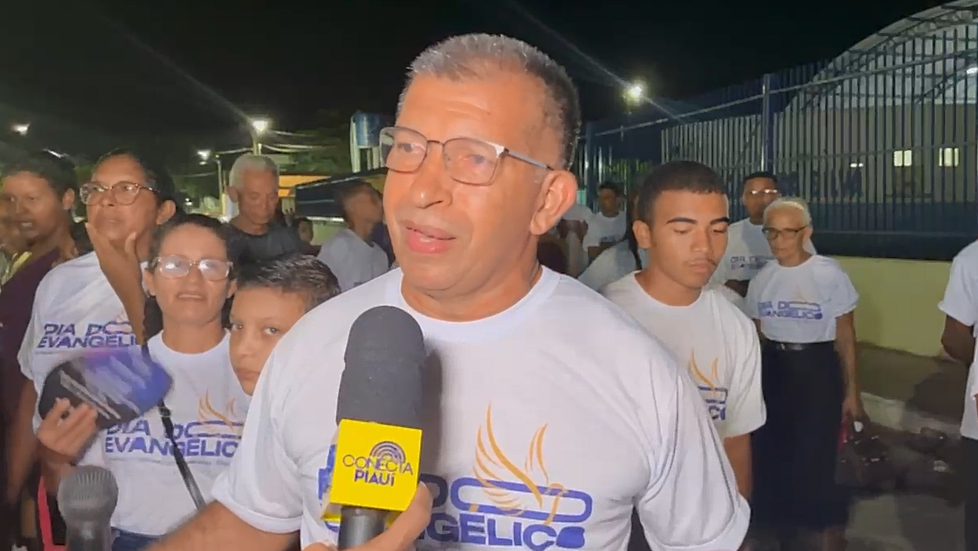 Parnarama celebra Dia do Evangélico com marcha e show do cantor Fernandinho